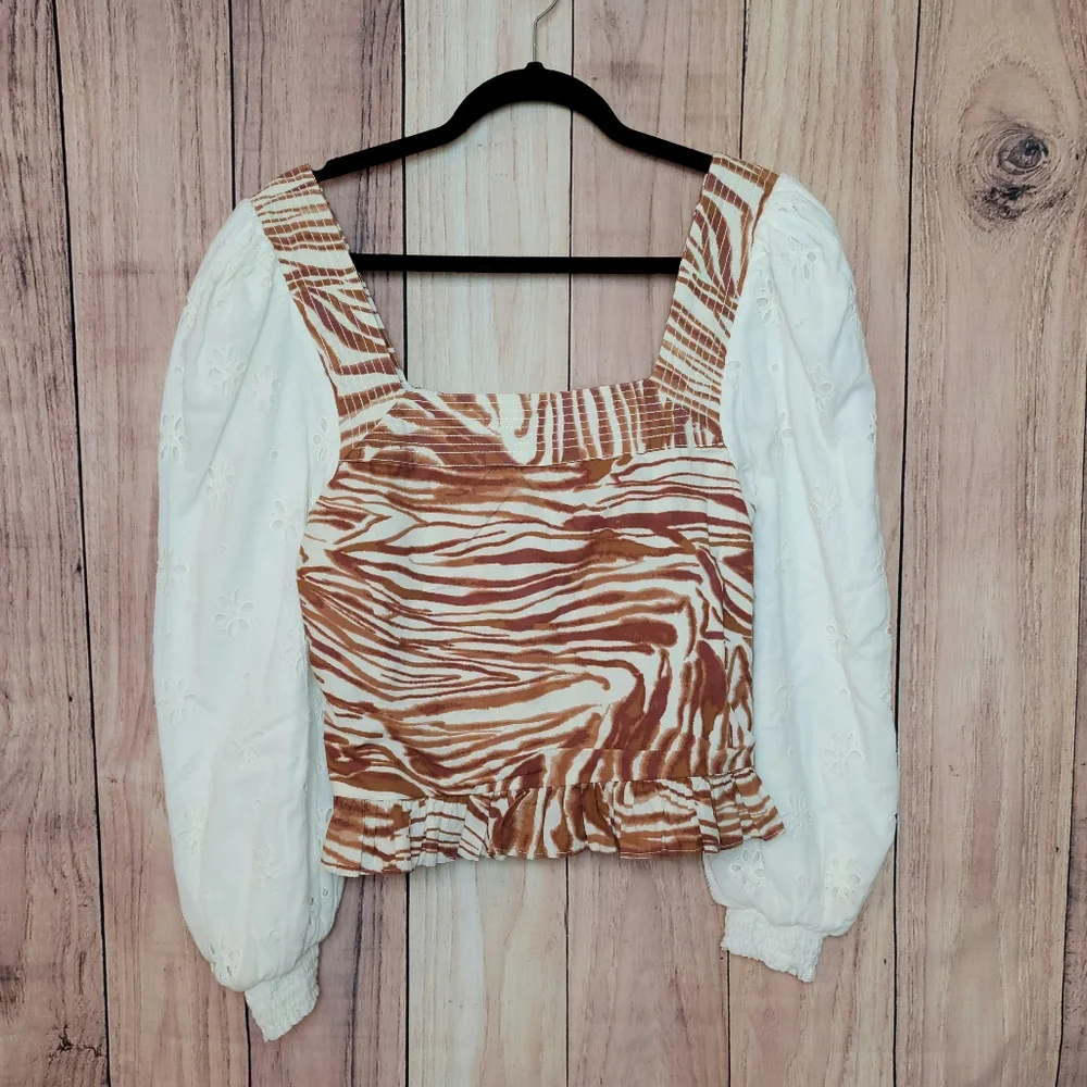 NWT Love the Label (Anthro) Smocked Puff Sleeve Blouse Brown Zebra Print - Picture 5 of 16